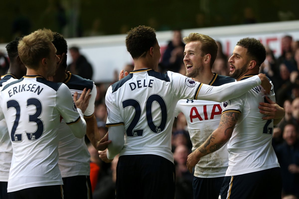 费兰戴帽 巴萨5-3贝蒂斯迎6连胜