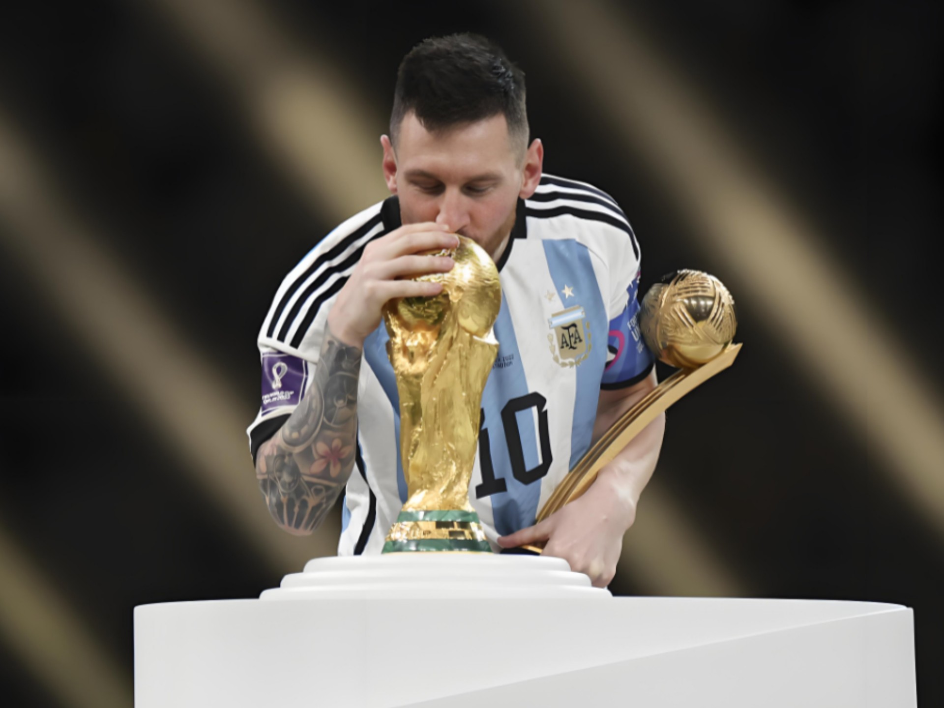 直播吧专访老甲A魏群：我们做的事将来是要升国旗的