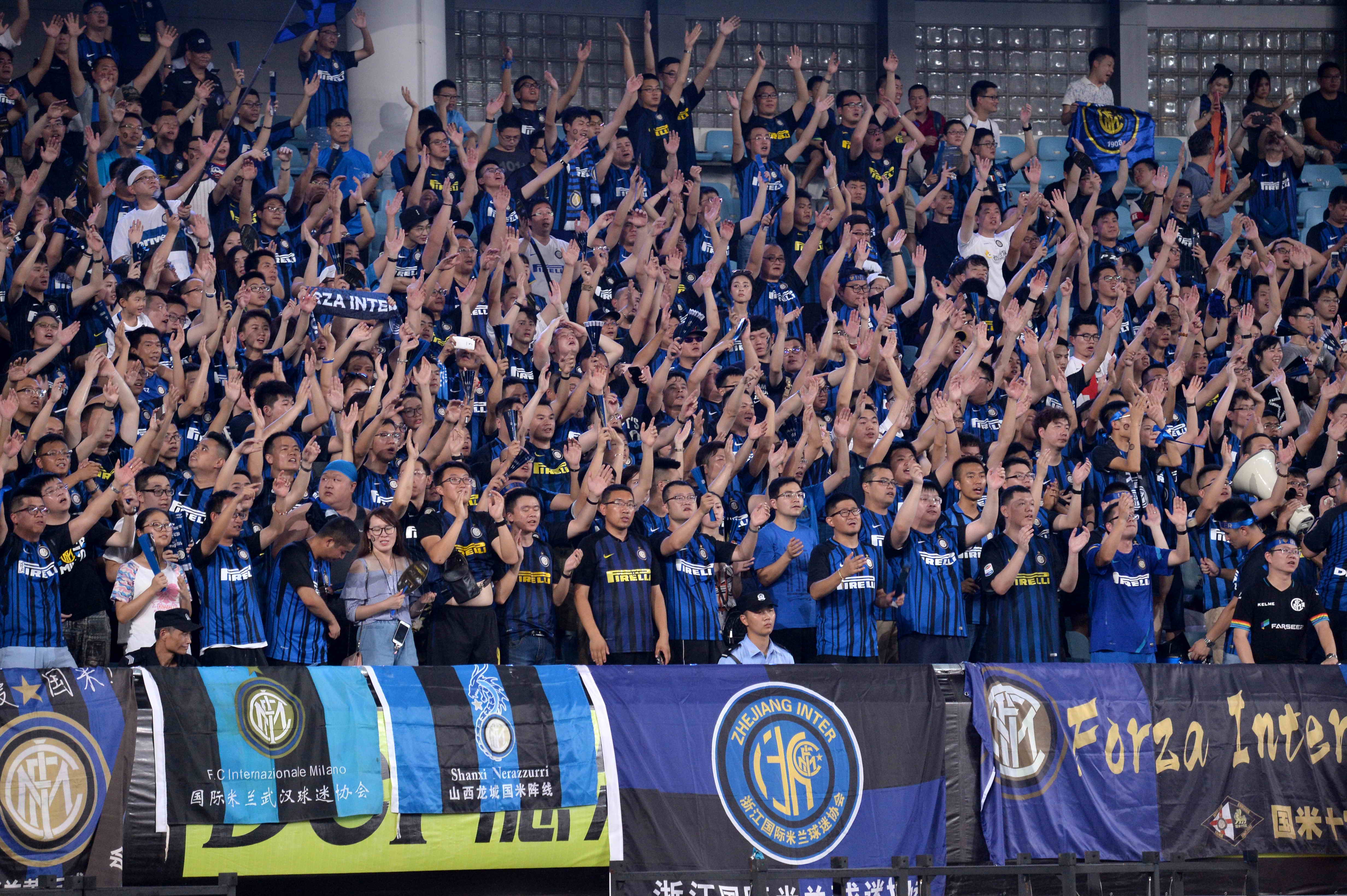 超16000人参与成广双城顶级电竞盛宴 虎牙HYPER X英雄联盟2025全球总决赛观赛派对圆满落幕