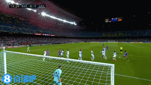 《亲女儿！《明日方舟》1／7阿米娅 报童手办开启预定》