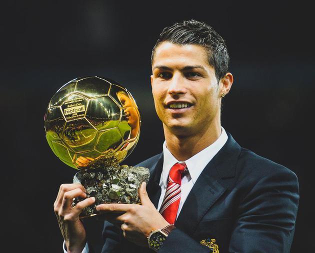 邵佳一 国足选材不排斥老队员 防守第一